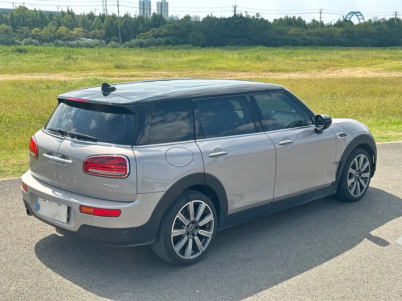 MINI CLUBMAN 2023 2023 Facelift 1.5T COOPER Connoisseur