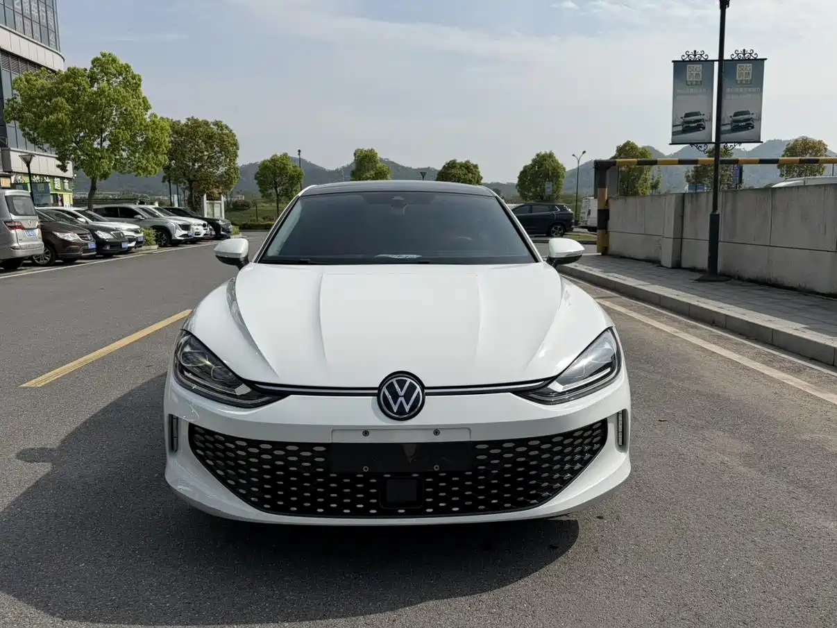 Volkswagen Lamando 2024 Lamando L 280TSI DSG Stylish Edition фото 3