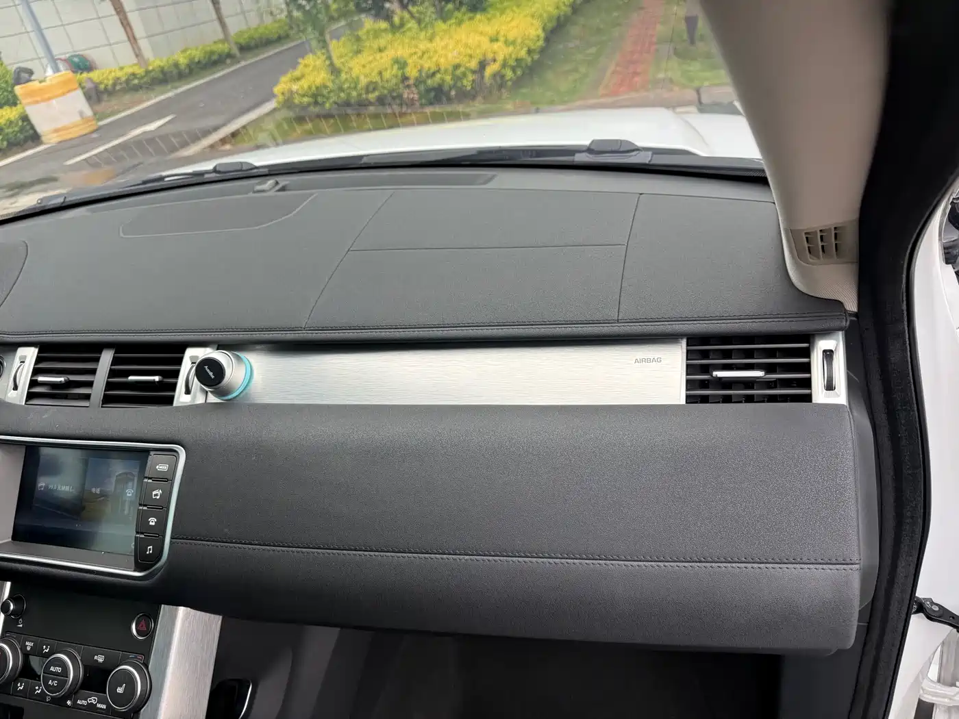 Land Rover Range Rover Evoque 2016 2.0T PURE Style фото 45