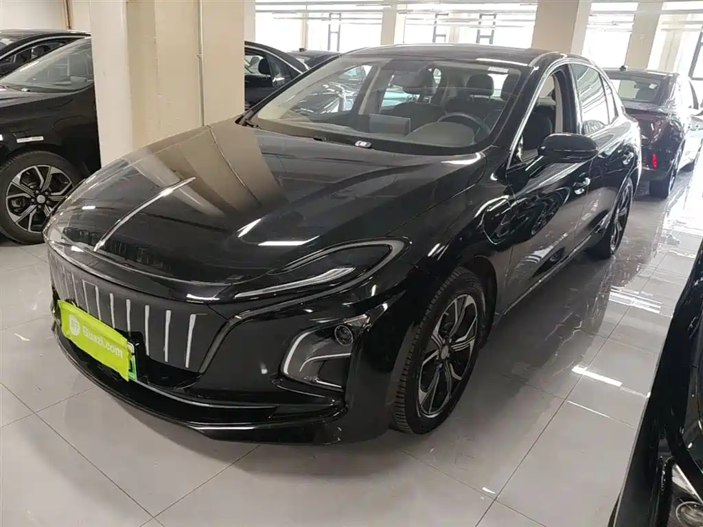 Hongqi E-QM5 2023 Facelift Basic Travel Edition фото 2