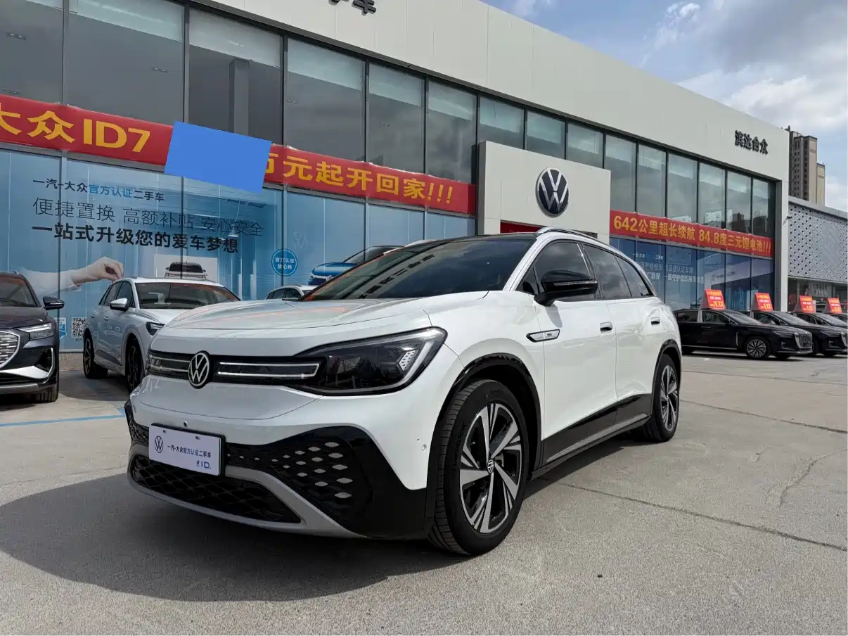 VOLKSWAGEN ID.6 CROZZ