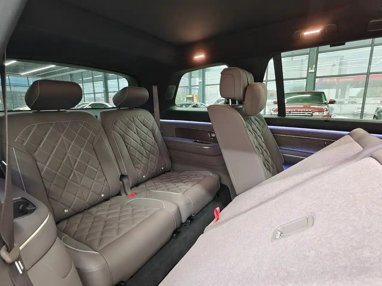 NIO ES8 2025 Base Model 7-Seater фото 14