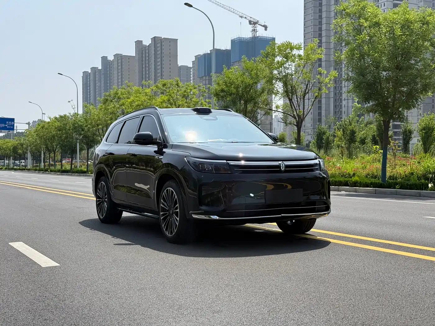 AITO Wenjie AITO M7 2024 1.5T Smart Drive RWD Ultra 6-seater фото 3