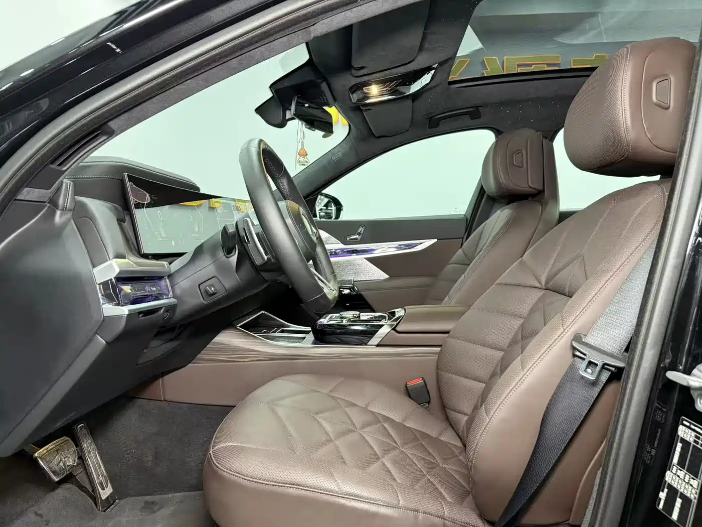 BMW 7 Series 2023 Model 735Li M Sport Package фото 8