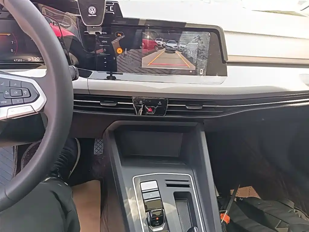Volkswagen Golf 2023 Facelift 280TSI DSG Pro фото 13