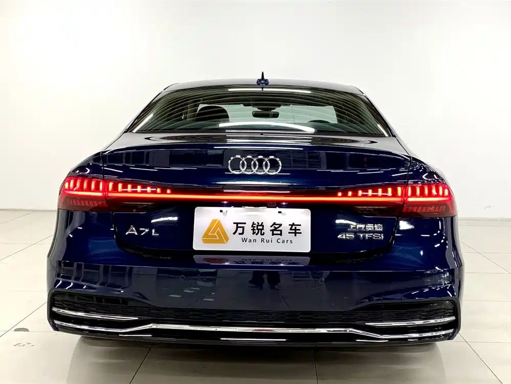 Audi A7L 2022 45 TFSI S-line Future Dream Edition фото 4