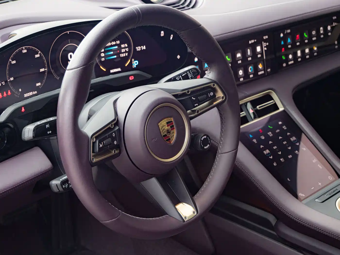 Porsche Taycan 2022 Facelift Taycan фото 13