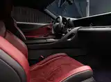 Фото 12 - Lexus LC