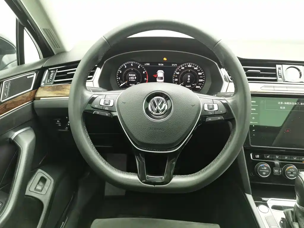 Photo 11 - Volkswagen Magotan