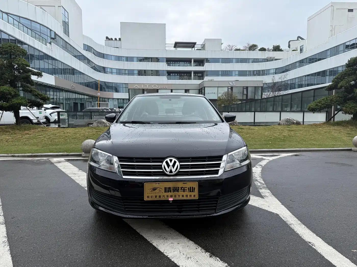 Volkswagen Lavida 2013 Facelift Classic 1.6L Automatic Trend фото 2