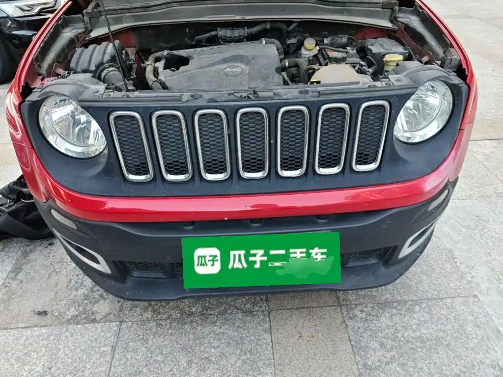Фото 11 - Jeep Renegade