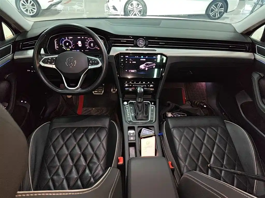 Volkswagen Magotan GTE Plug-in Hybrid 2022 GTE Luxury фото 10