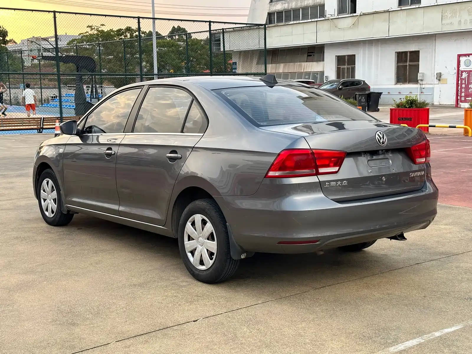 صورة 6 - Volkswagen Santana