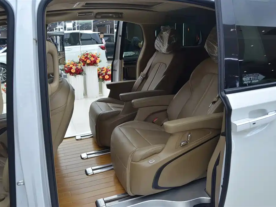 Buick GL8 2020 Model ES Landglory 653T Luxury фото 5