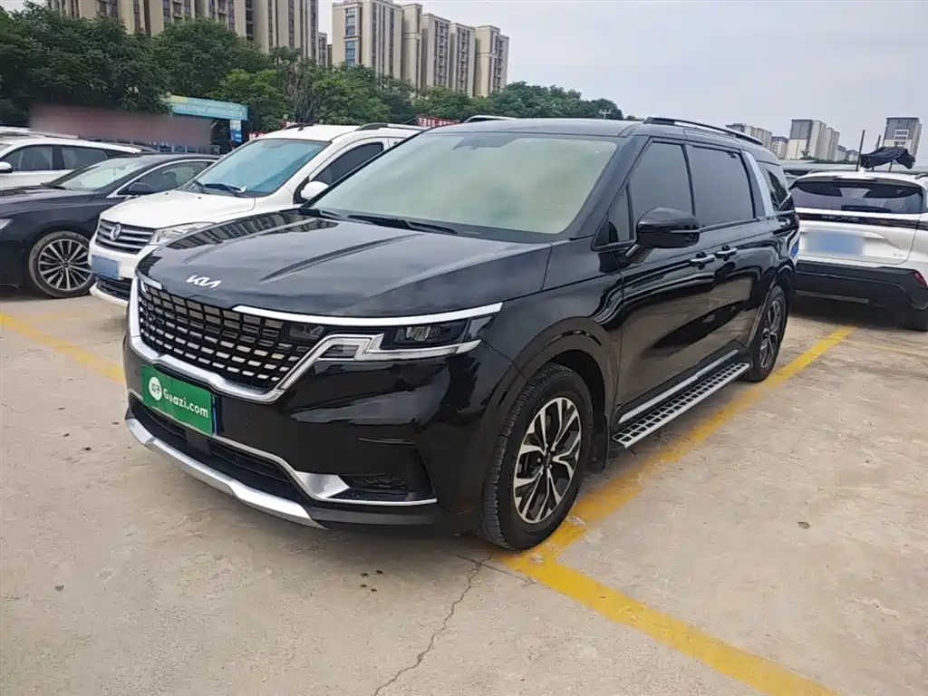 Kia Carnival 2021 2.0T Luxury Edition фото 2