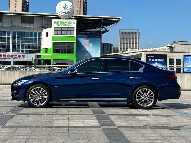 Infiniti Q50L 2018 2.0T Premium Edition China V — фото 3