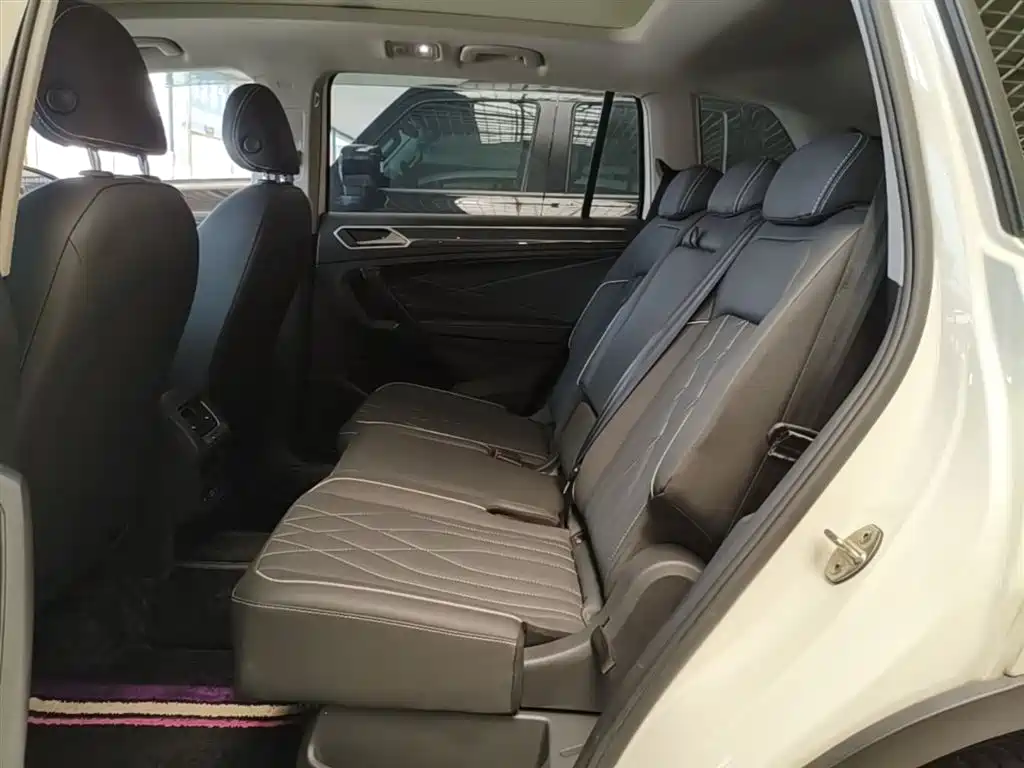 Volkswagen Tiguan L 2022 380TSI Automatic 4WD R-Line Cross Edition 7-Seater фото 17