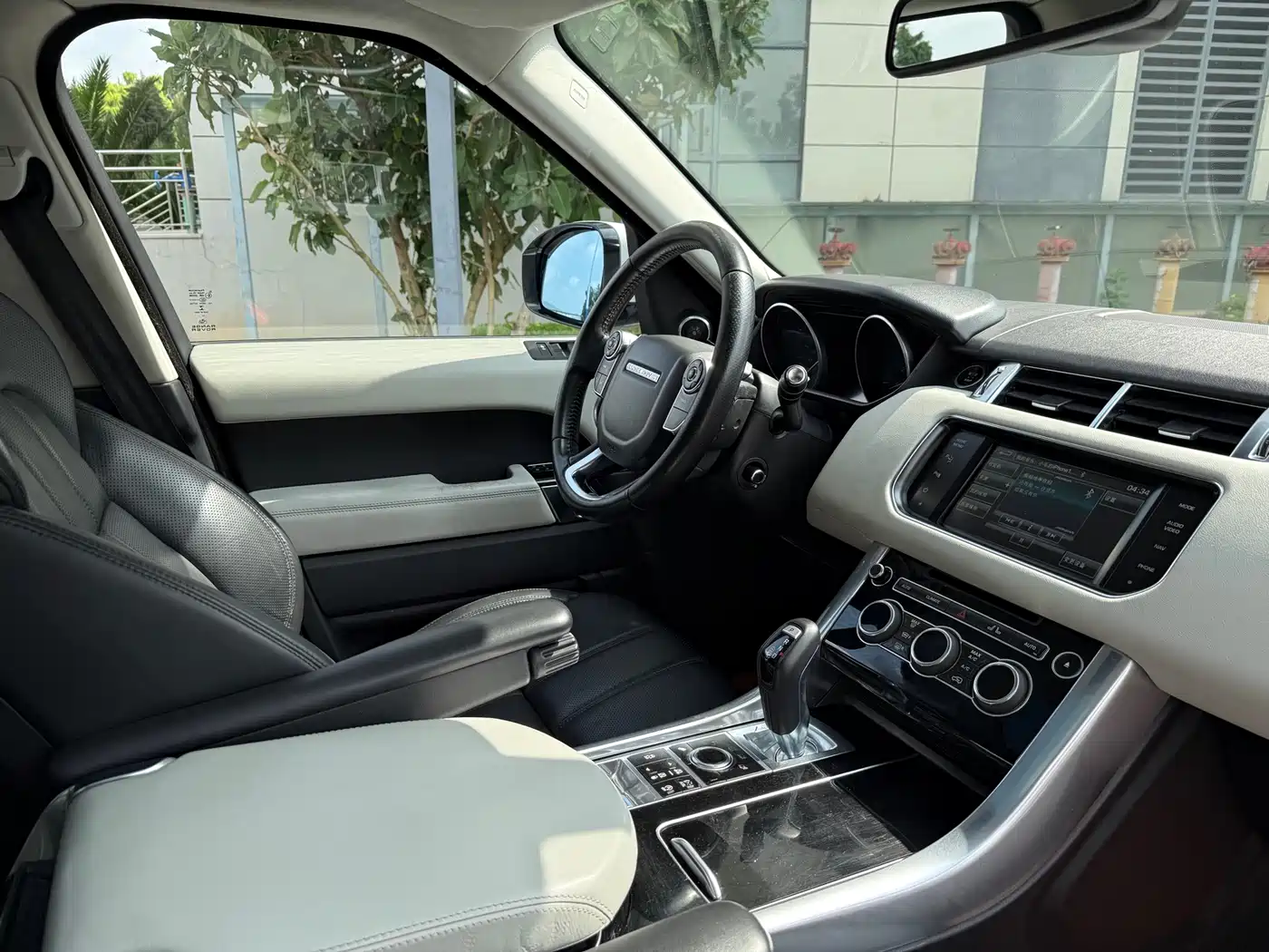 Land Rover Range Rover Sport 2014 3.0 SC V6 HSE фото 35
