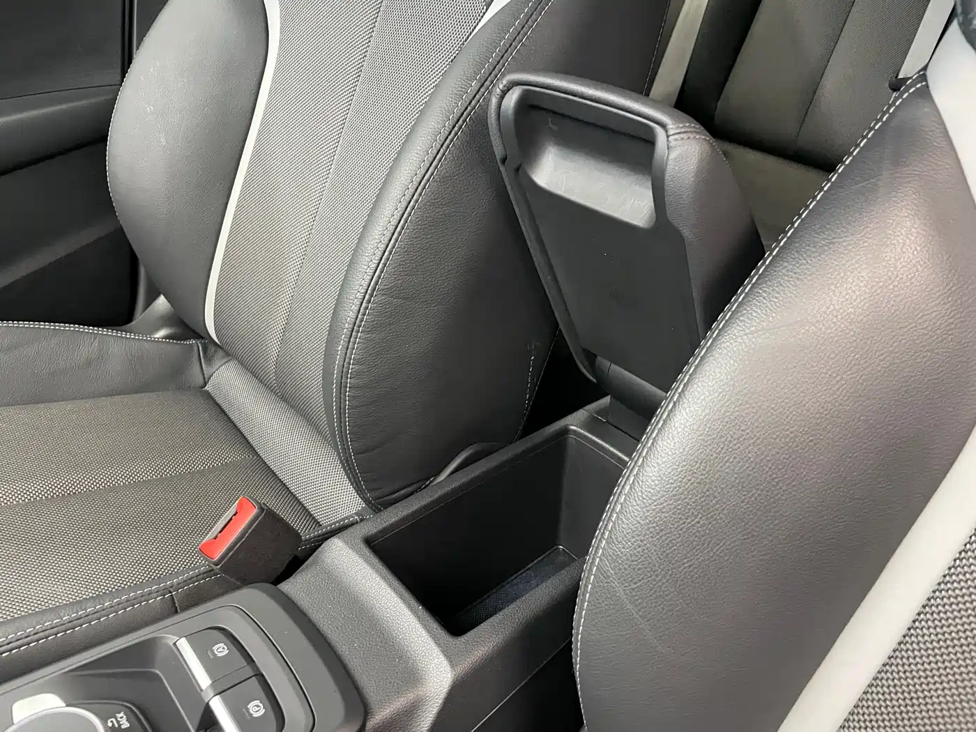 Audi Q2L e-tron 2019 Q2L e-tron Pure Electric Smart Cool Edition фото 14