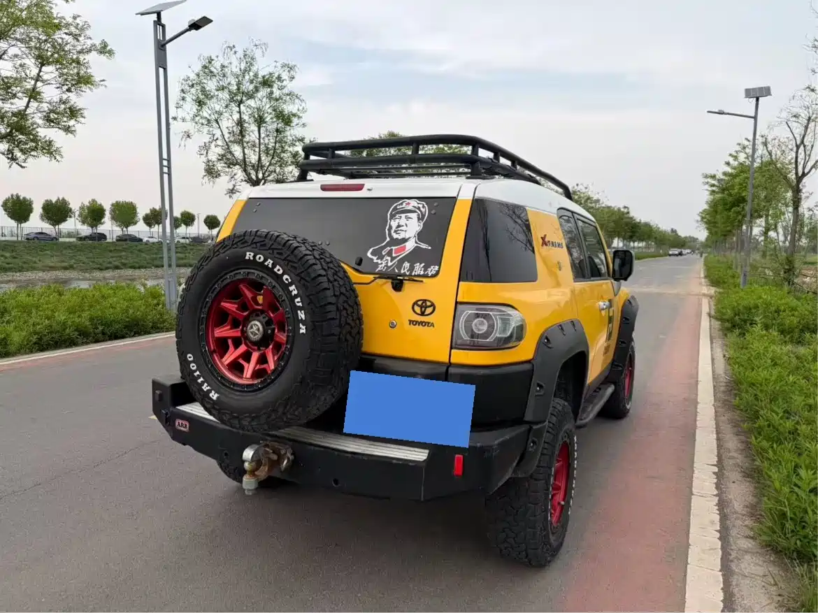 Toyota FJ Cruiser 2007 4.0L фото 6