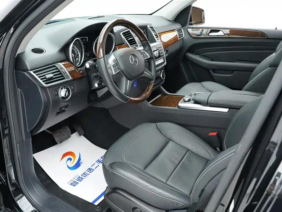 Mercedes-Benz M-Class 2014 ML 400 4MATIC Luxury фото 5