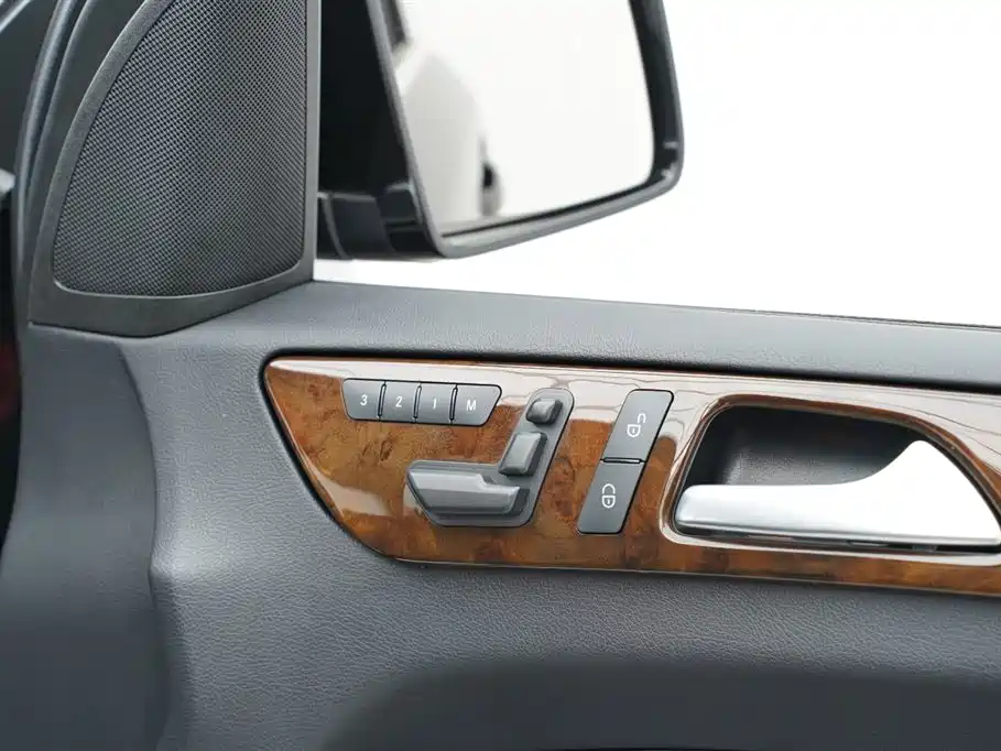 Mercedes-Benz M-Class 2014 ML 400 4MATIC Luxury фото 30