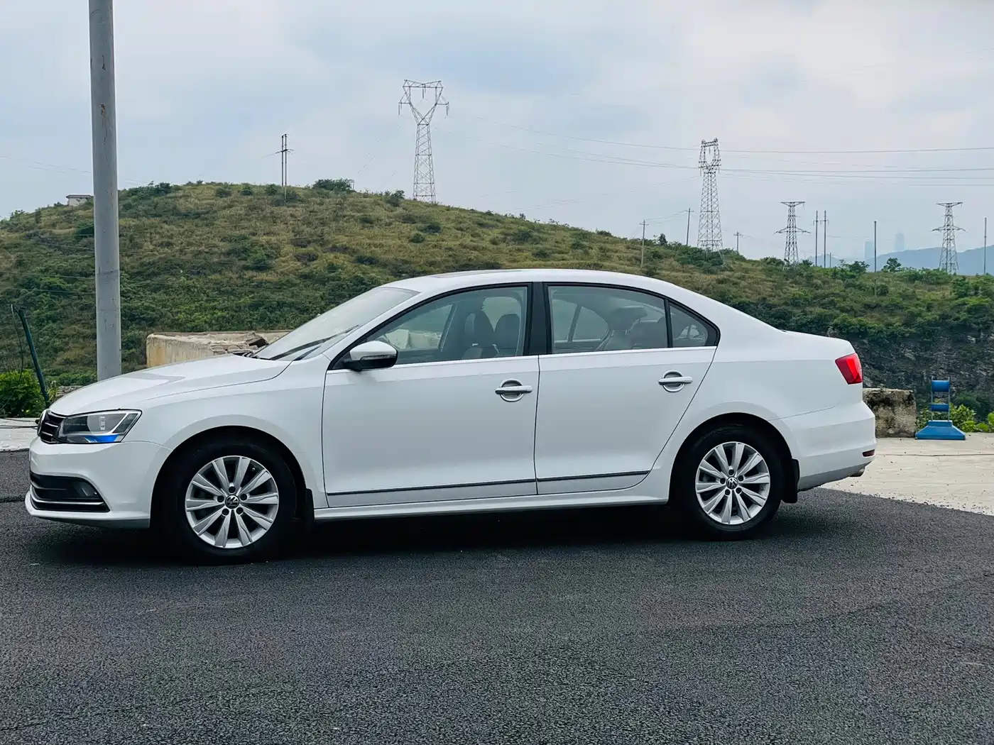 Volkswagen Sagitar 2015 230TSI Automatic Comfort фото 12