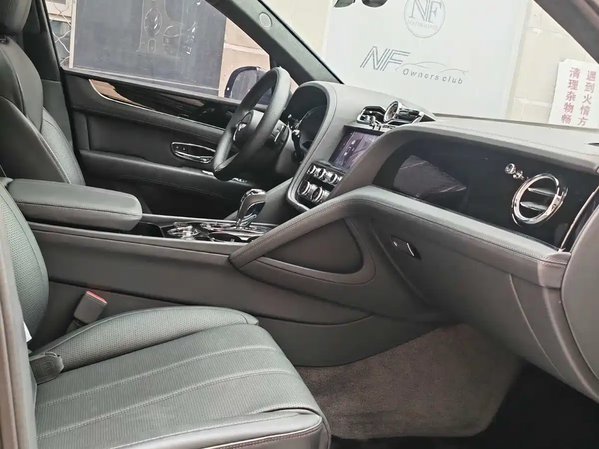 Bentley Bentayga 2024 2024 4.0T V8