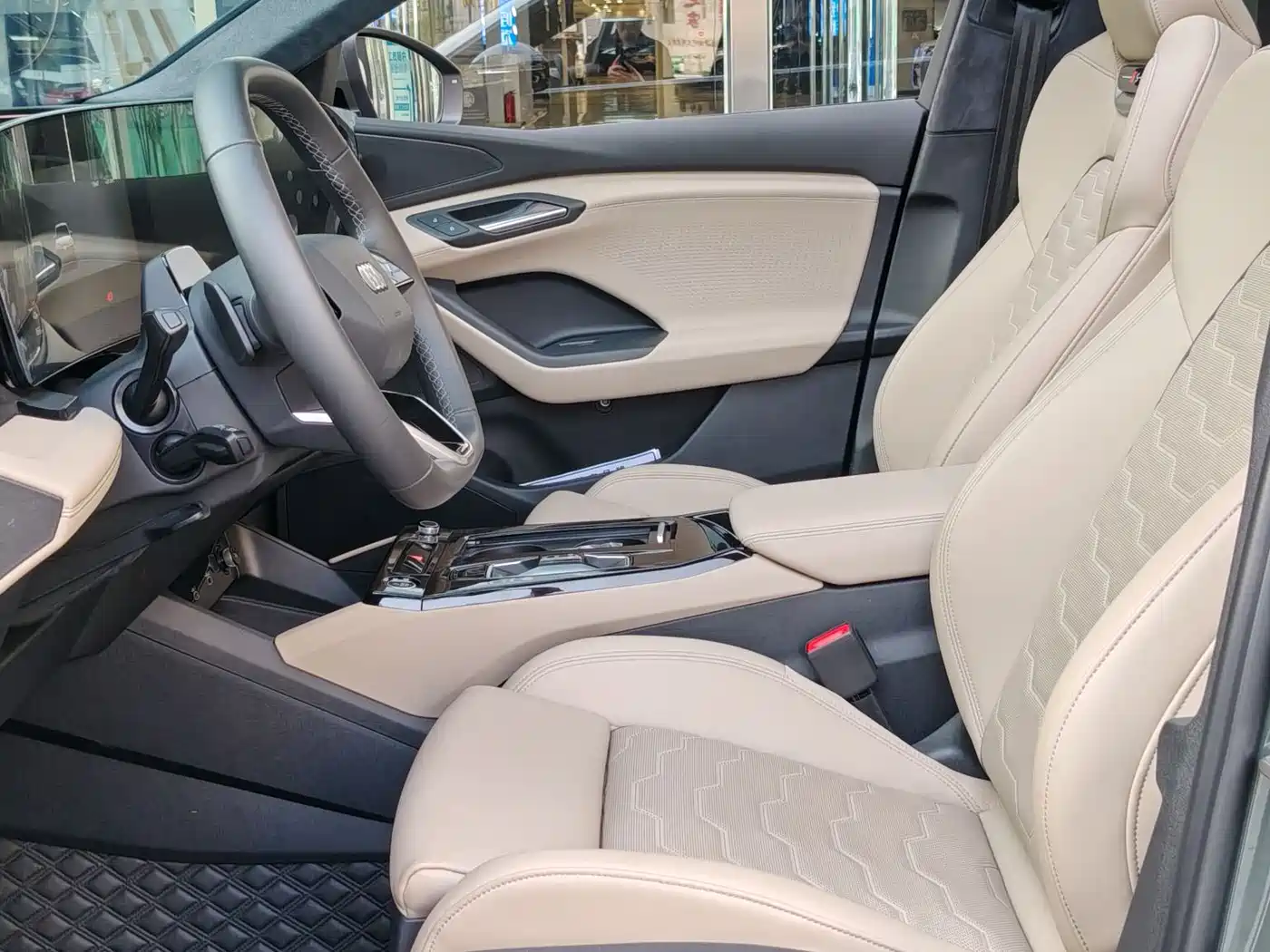 Audi Q6L e-tron 2025 Extended Range Edition фото 10