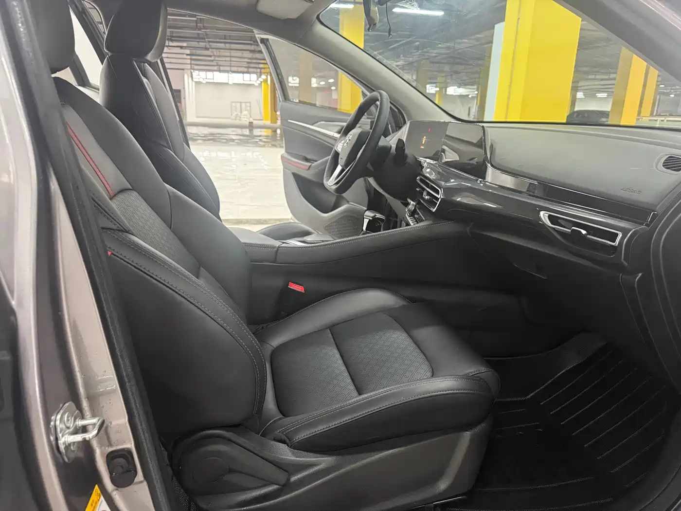 Фото 8 - Changan Eado
