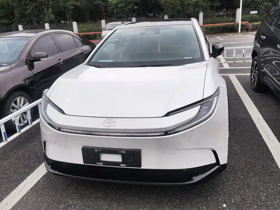 Toyota bZ5 2025 550 JOY фото 2