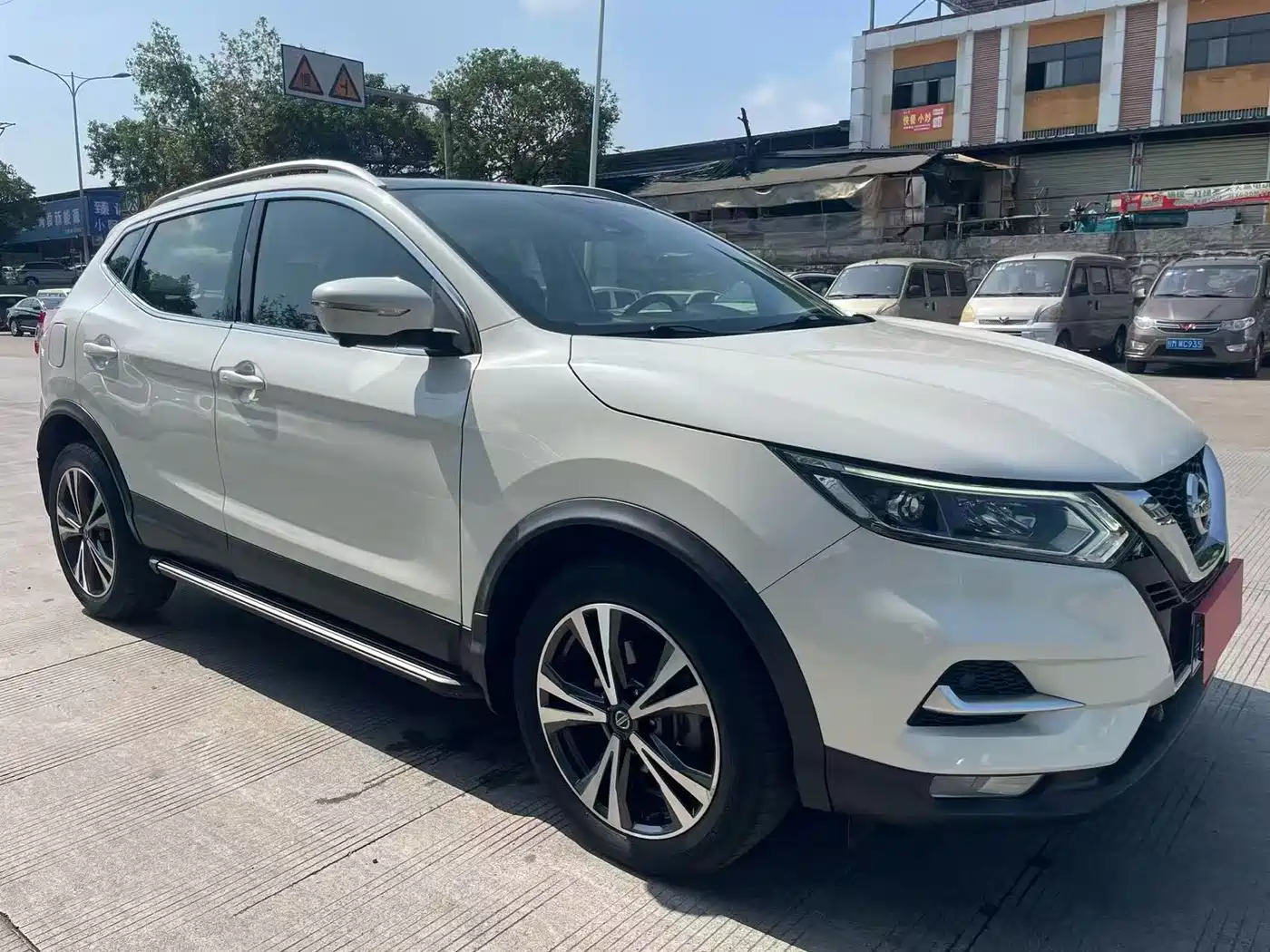 Nissan Qashqai 2021 2.0L CVT Luxury Version