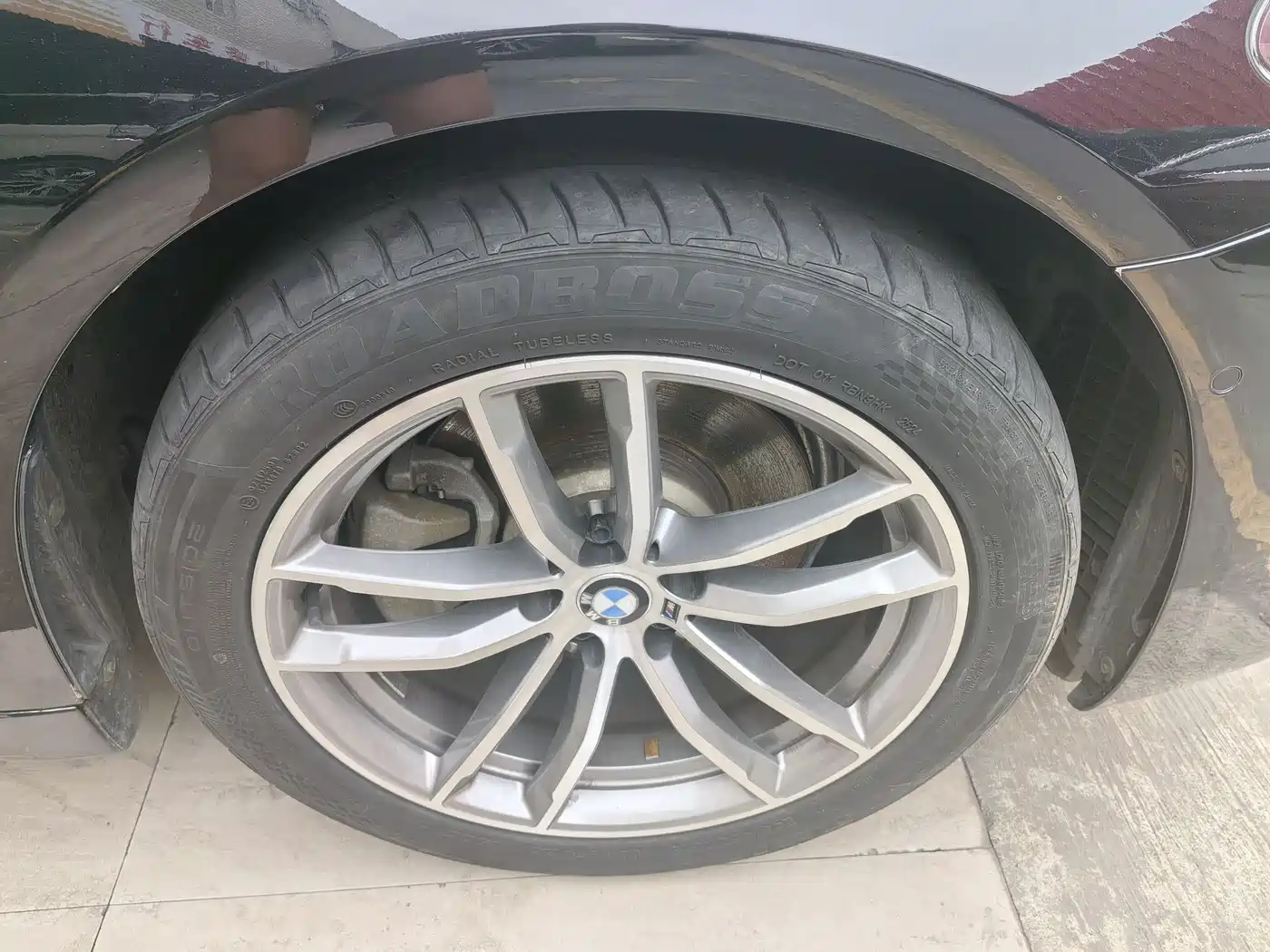 BMW 5 Series 2019 525Li M Sport Package фото 11