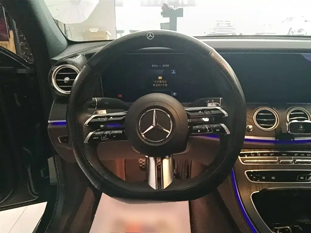 MERCEDES-BENZ E-CLASS