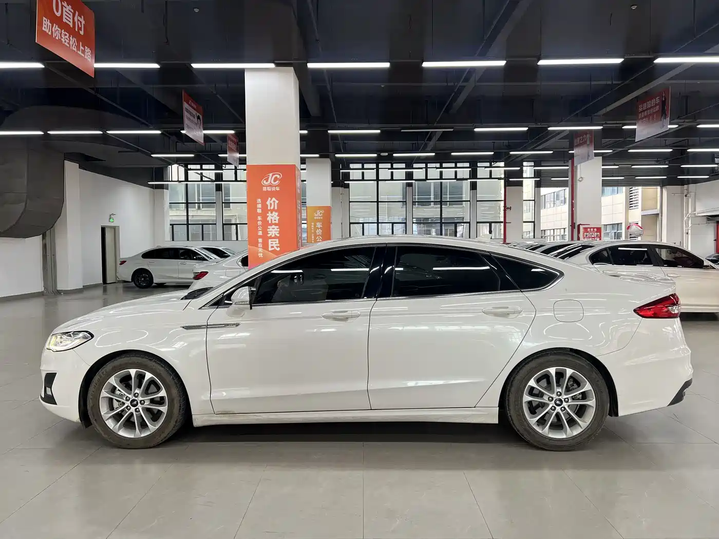FORD MONDEO