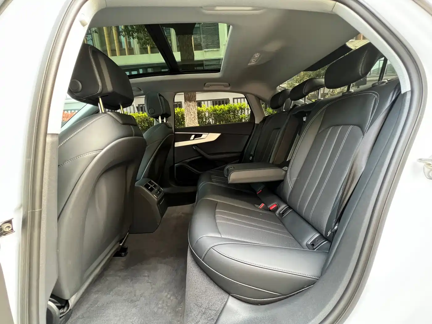 Audi A4L 2024 40 TFSI Luxury Dynamic фото 8