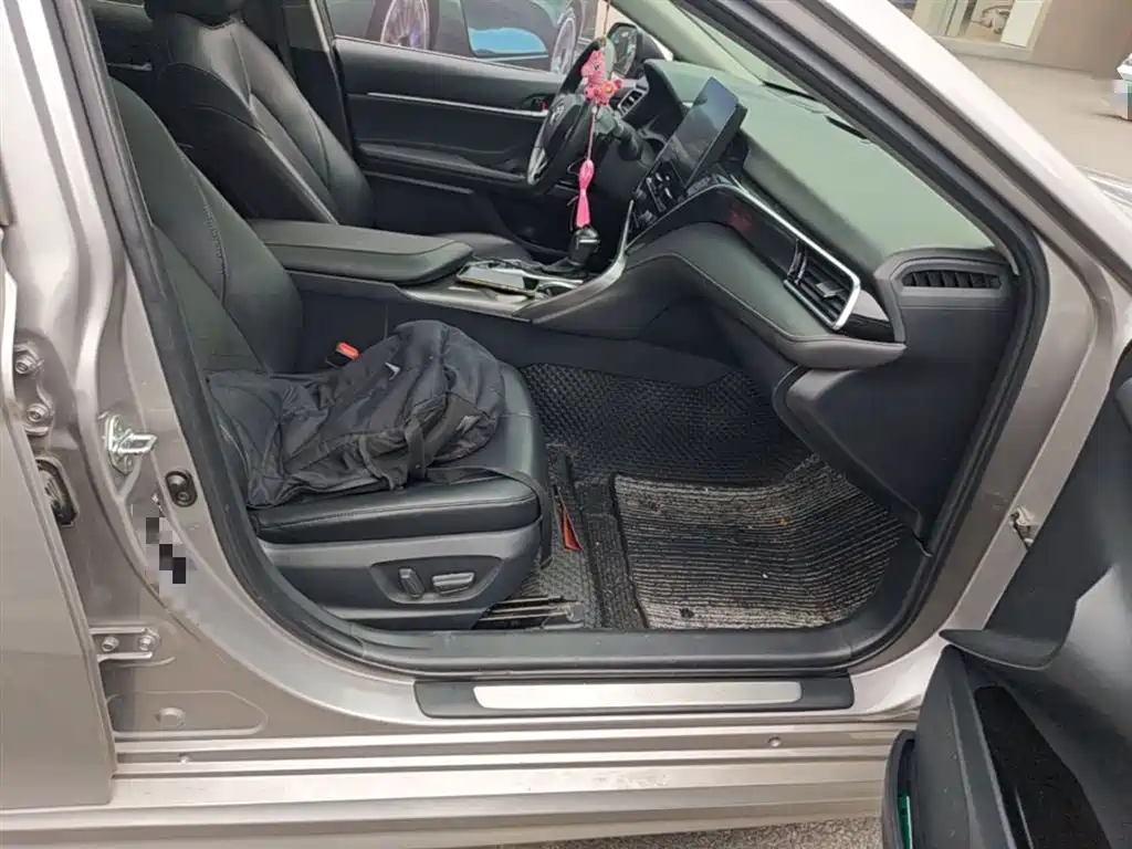 Toyota Camry 2021 2.5S Feng Shang Edition фото 11