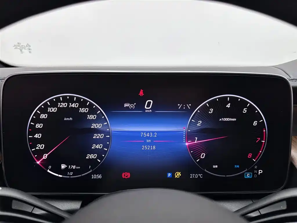 Mercedes-Benz GLC 2023 GLC 300 L 4MATIC Sport 5-Seater фото 14