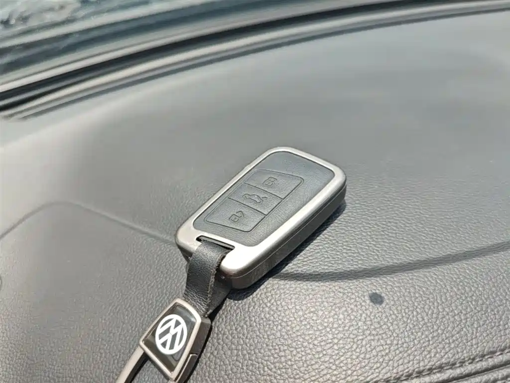 Volkswagen Passat 2021 Model 280TSI Business Edition фото 9
