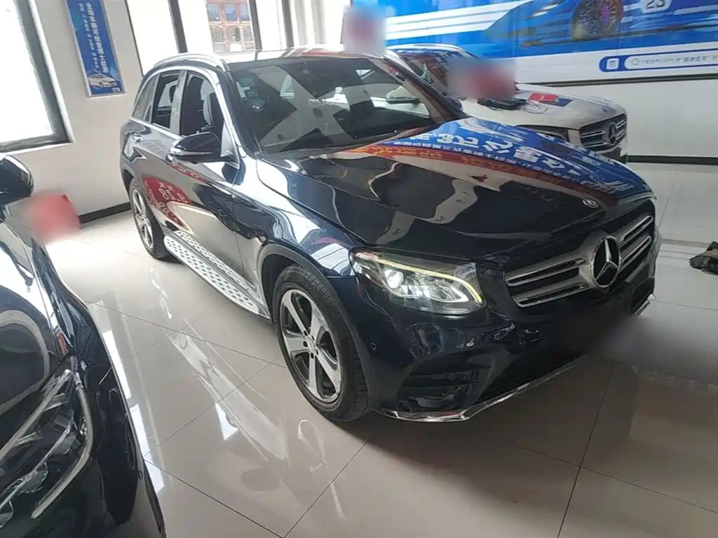 Mercedes-Benz GLC 2017 GLC 260 4MATIC Luxury фото 4