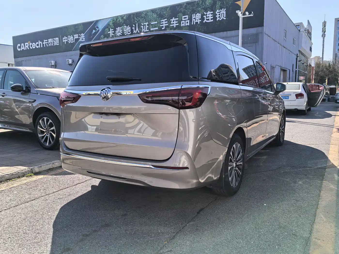 Buick GL8 2023 ES Landmaster Luxury Harmony Edition фото 6