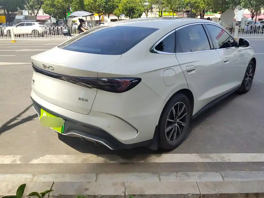 BYD Seal 06 New Energy 2024 DM-i 120KM Honor фото 3