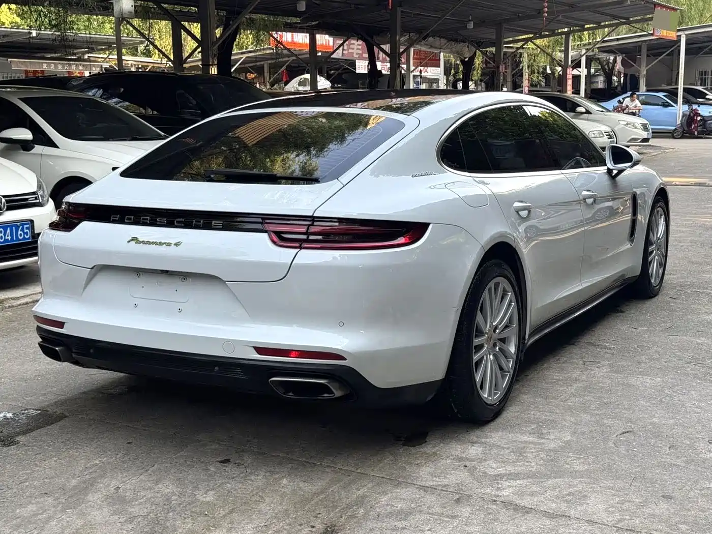Porsche Panamera New Energy 2017 Panamera 4 E-Hybrid Executive Long Wheelbase 2.9T фото 8
