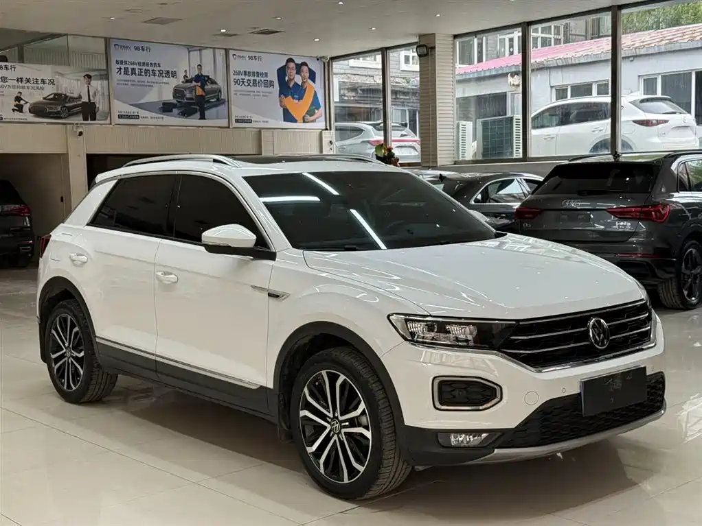 Volkswagen T-ROC 2021 280TSI DSG 4WD Luxury Connected фото 3