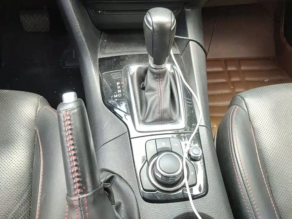 Mazda Mazda3 Axela 2014 2014 Hatchback 2.0L Automatic Sport