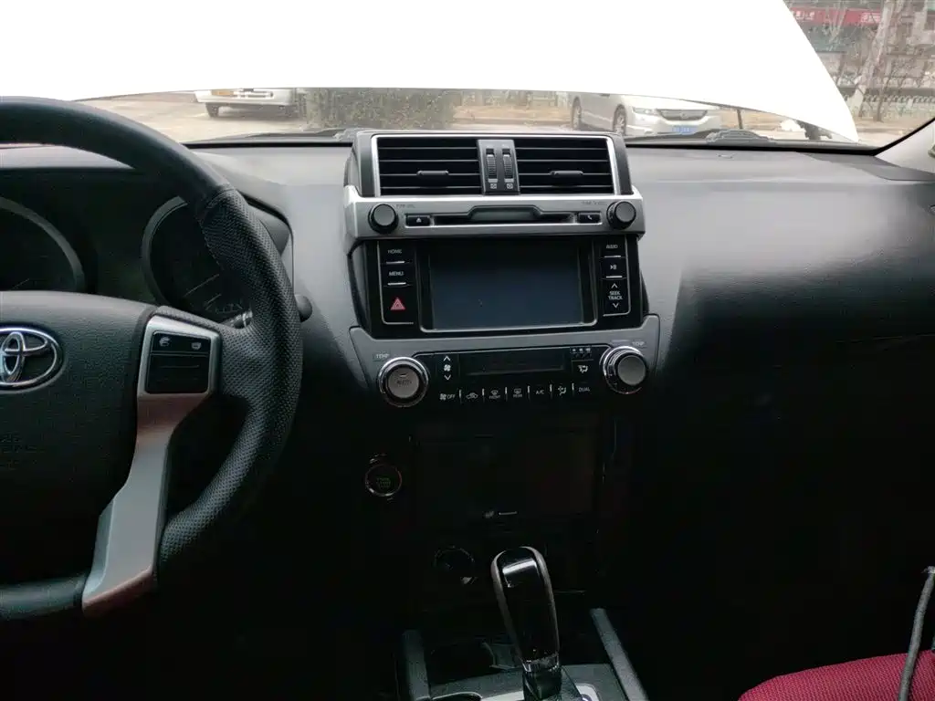 Toyota Prado 2015 2.7L Automatic Standard фото 9
