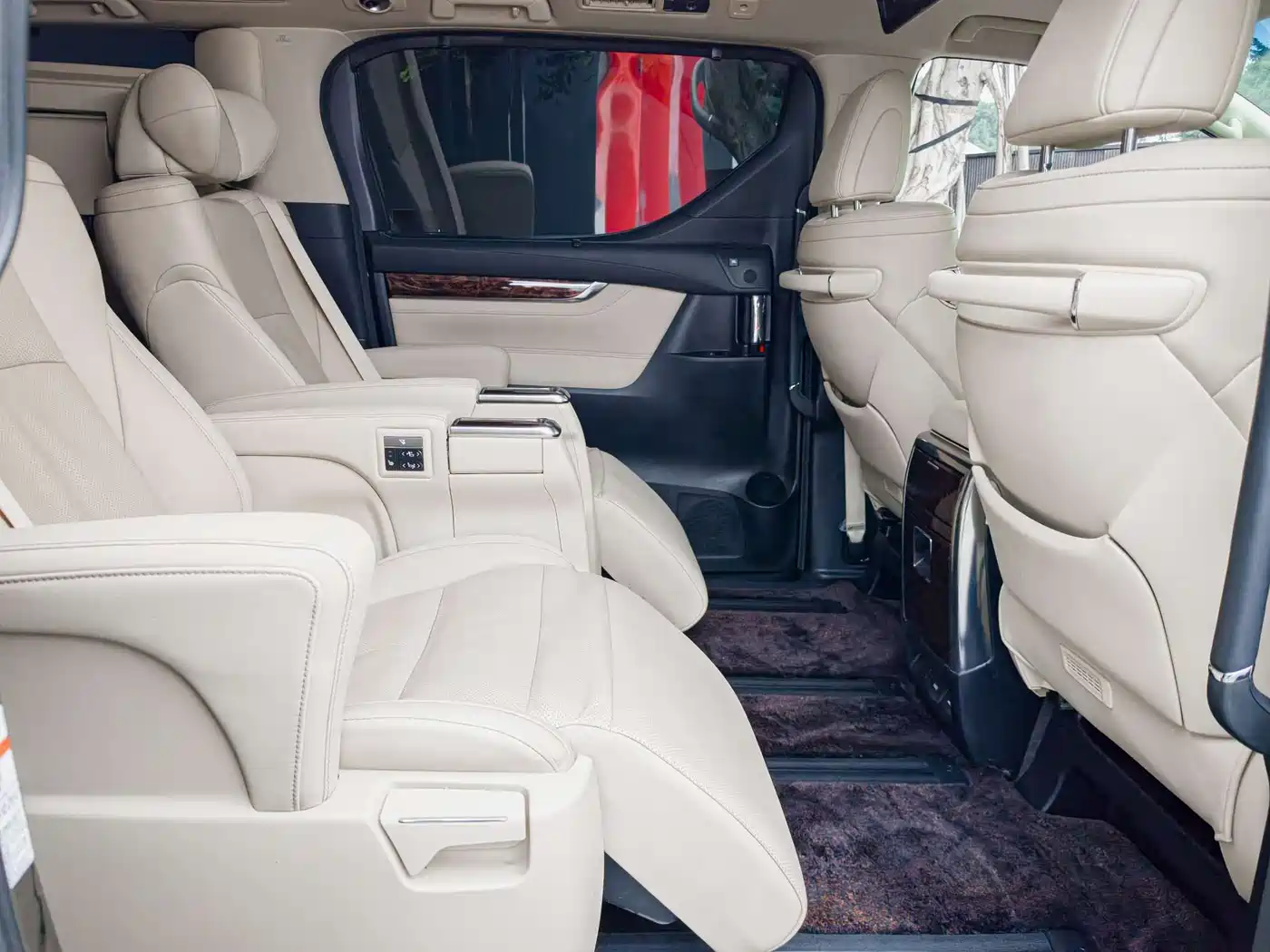 Toyota Alphard 2018 Facelift 3.5L Luxury Edition фото 13