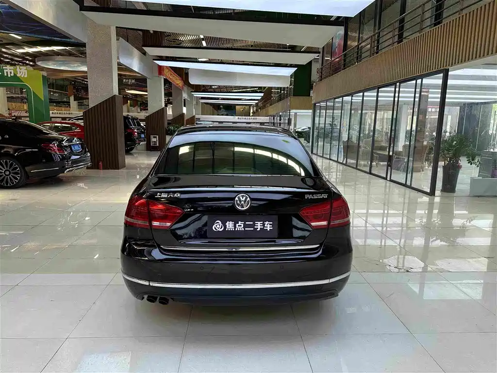 صورة 8 - Volkswagen Passat