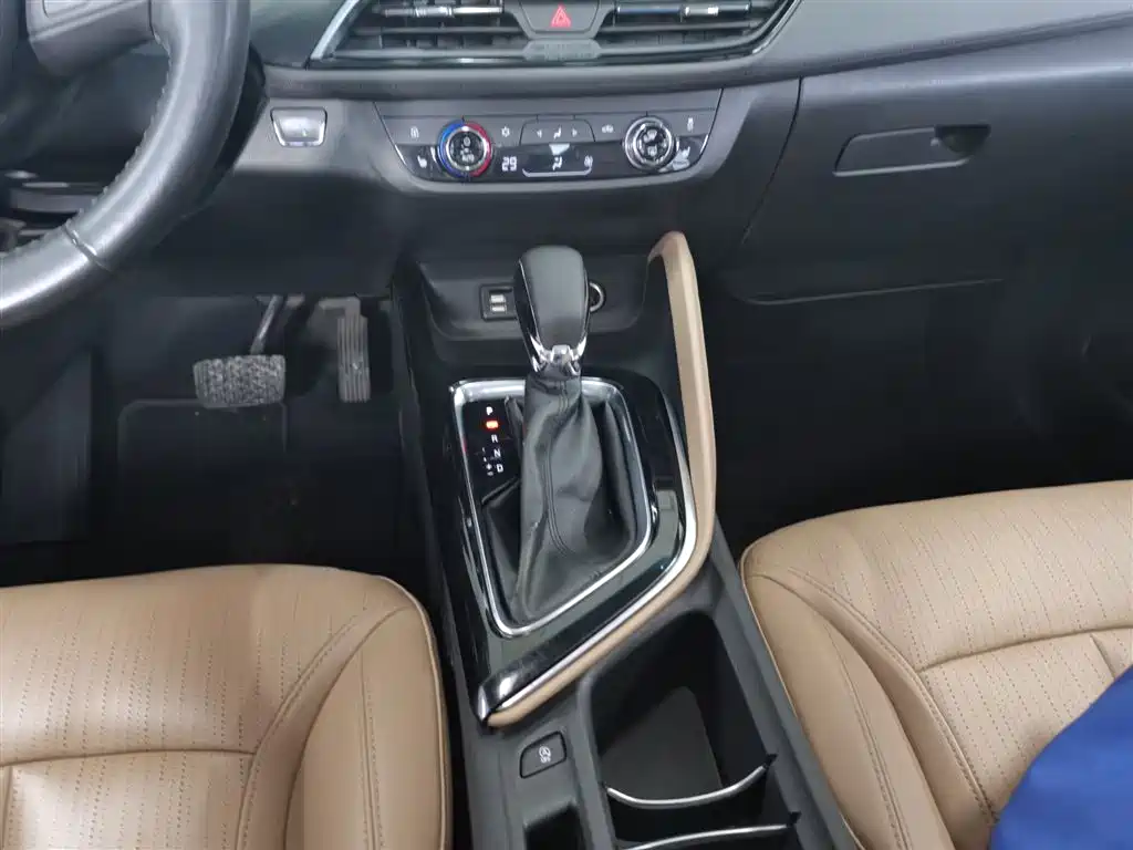 Buick GL6 2021 323T Mild Hybrid Connected Luxury фото 10