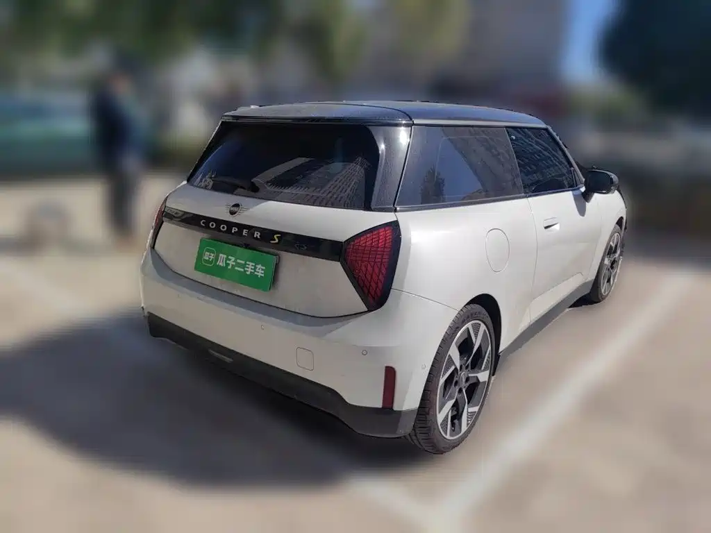 MINI Electric MINI COOPER 2024 2024 452km COOPER SE Artist